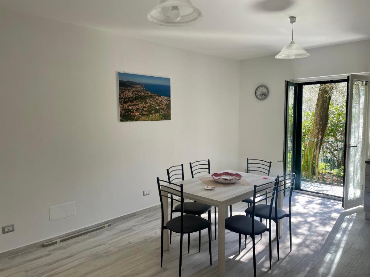 Sorrento Realty Holidays - The Smile Of The Sun Exterior foto